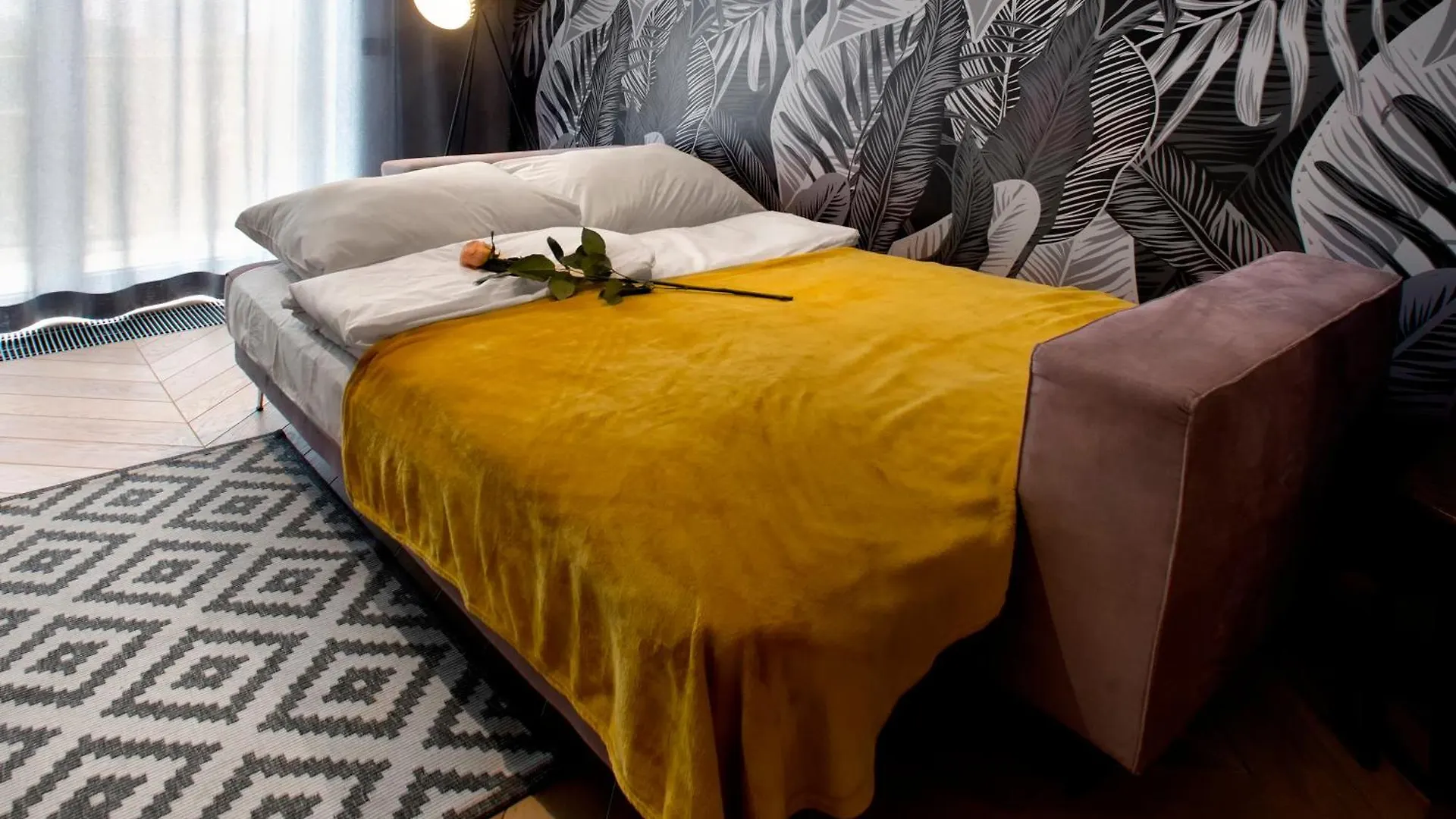 One Bedroom Apartment Zupnicza Street Varšava