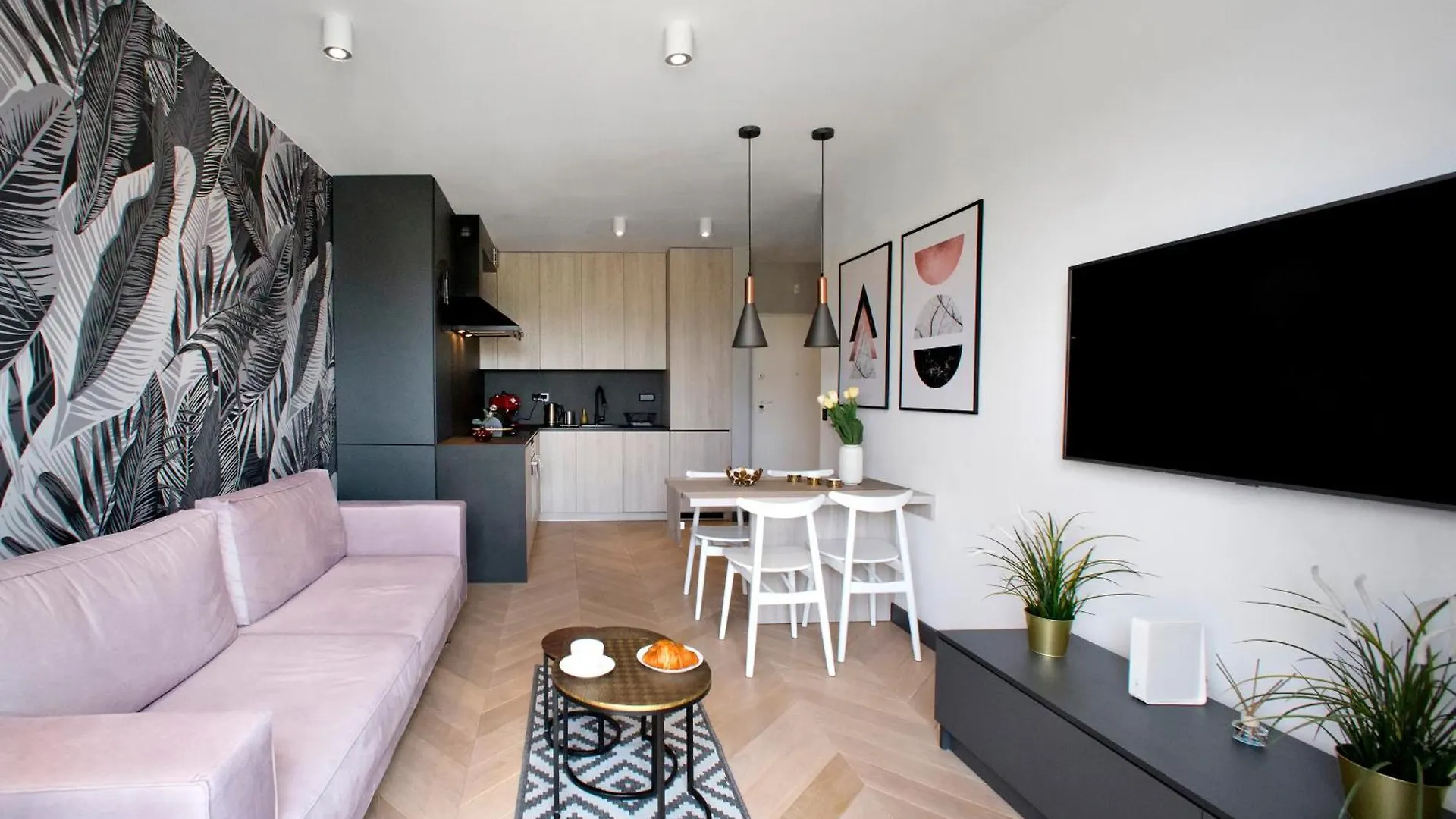 One Bedroom Apartment Zupnicza Street Varšava